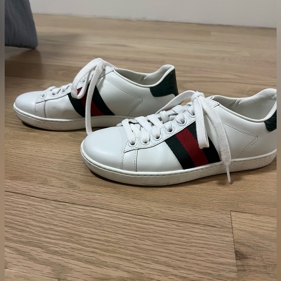 Gucci Leather Sneakers - Picture 2 of 5